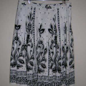 Talbots Knife pleated Black White  Lined 100% Cott